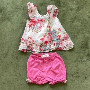 Isobella and Chloe Floral Ruffle Top and Pink Shorts Set (9mo) NWOT